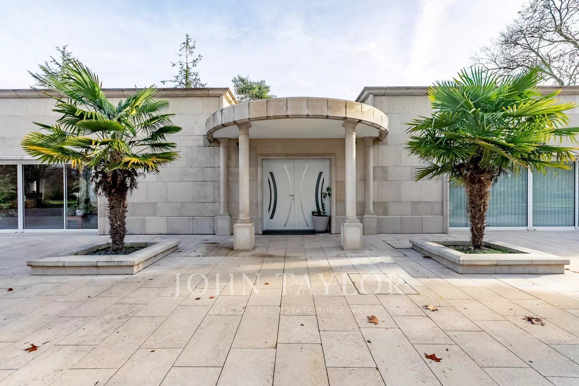 Exceptional Neoclassical Château With 13 Bedrooms And Swimming Pool 2