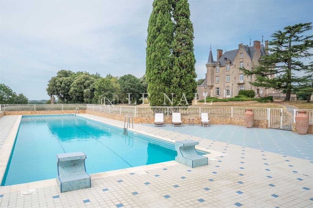 Majestic 19th Century Château With Stunning Views And Extensive Grounds 5