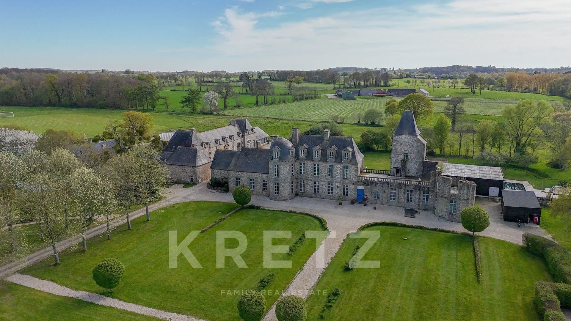 Renaissance Castle With Wellness Area And FIFA-Approved Football Center 4