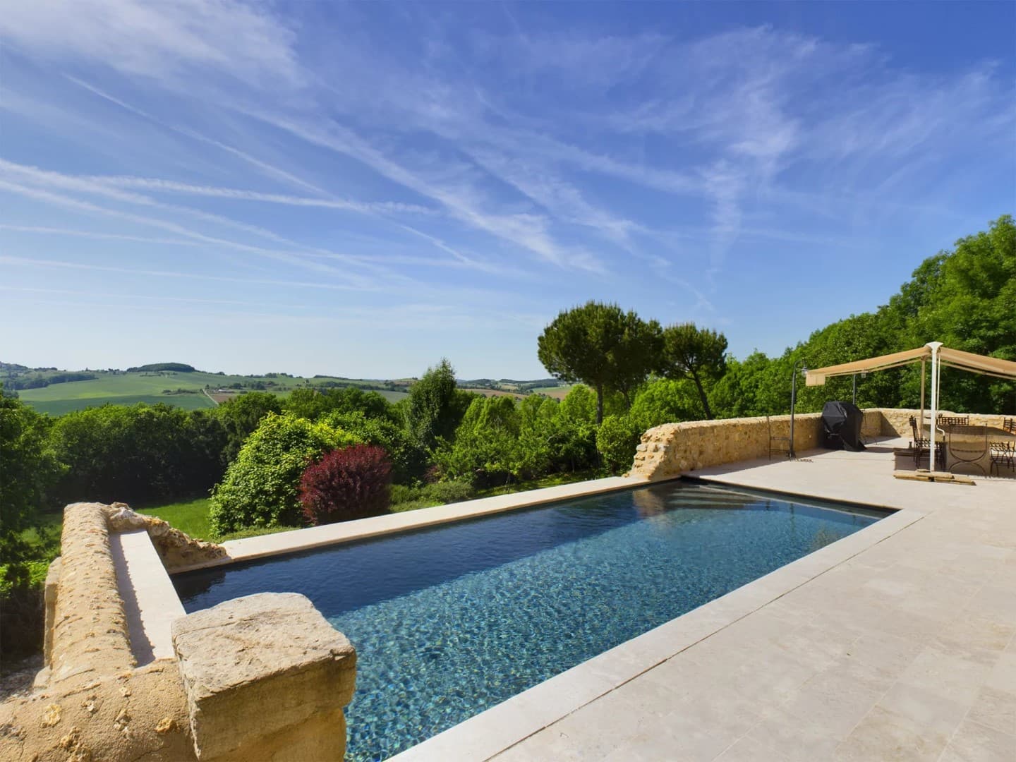 Historic Castle with Guest Accommodations and Panoramic Views 2