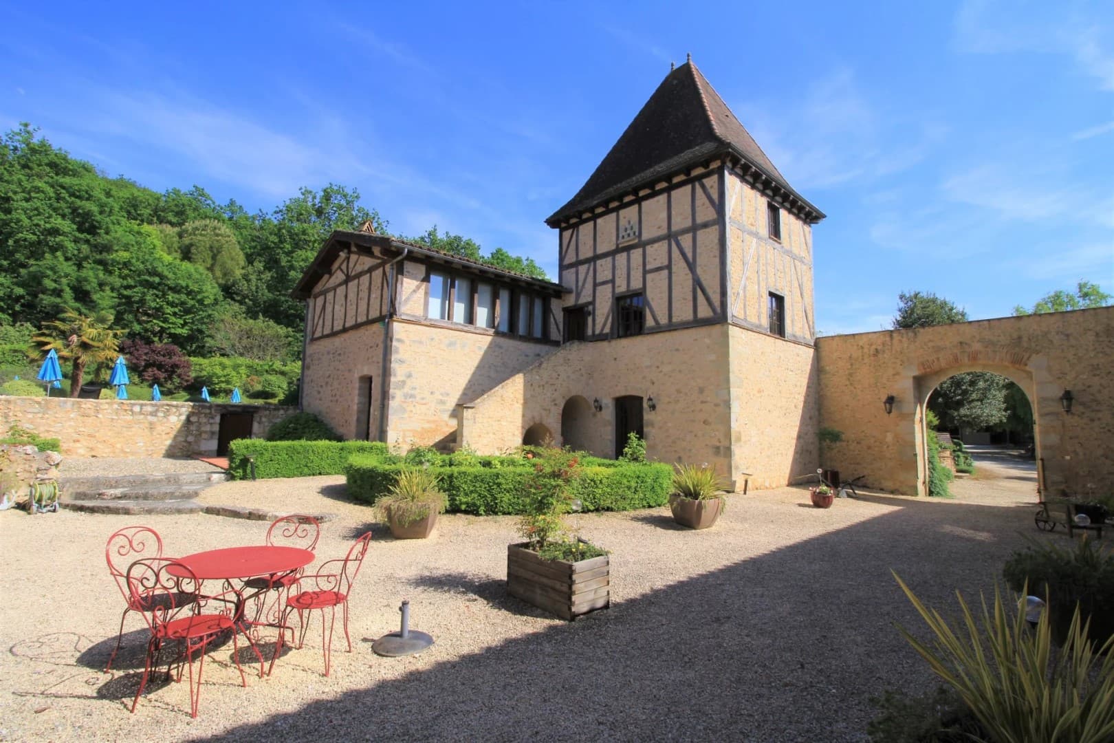 Historic Castle with Guest Accommodations and Panoramic Views 5