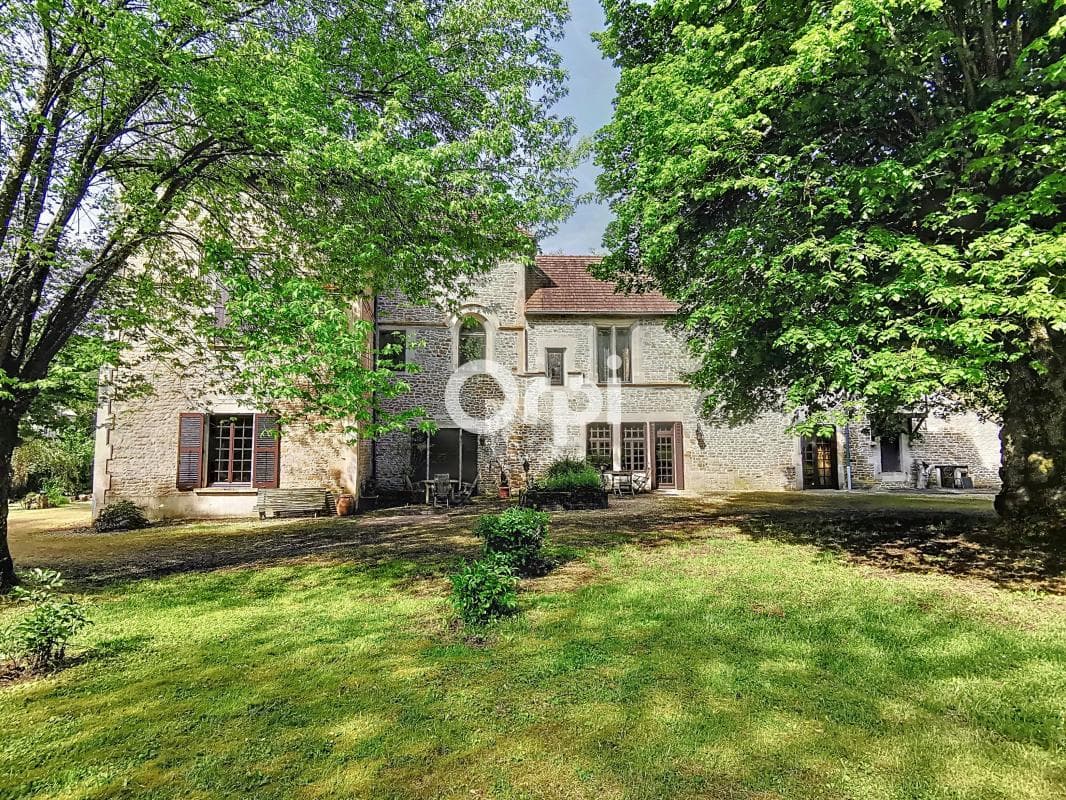 Castle 482 Sqm 10 Bedrooms 2