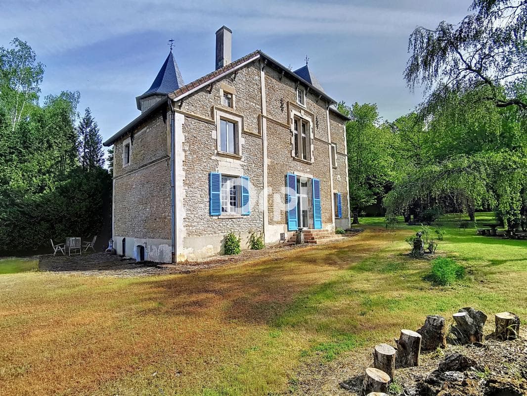 Castle 482 Sqm 10 Bedrooms 5