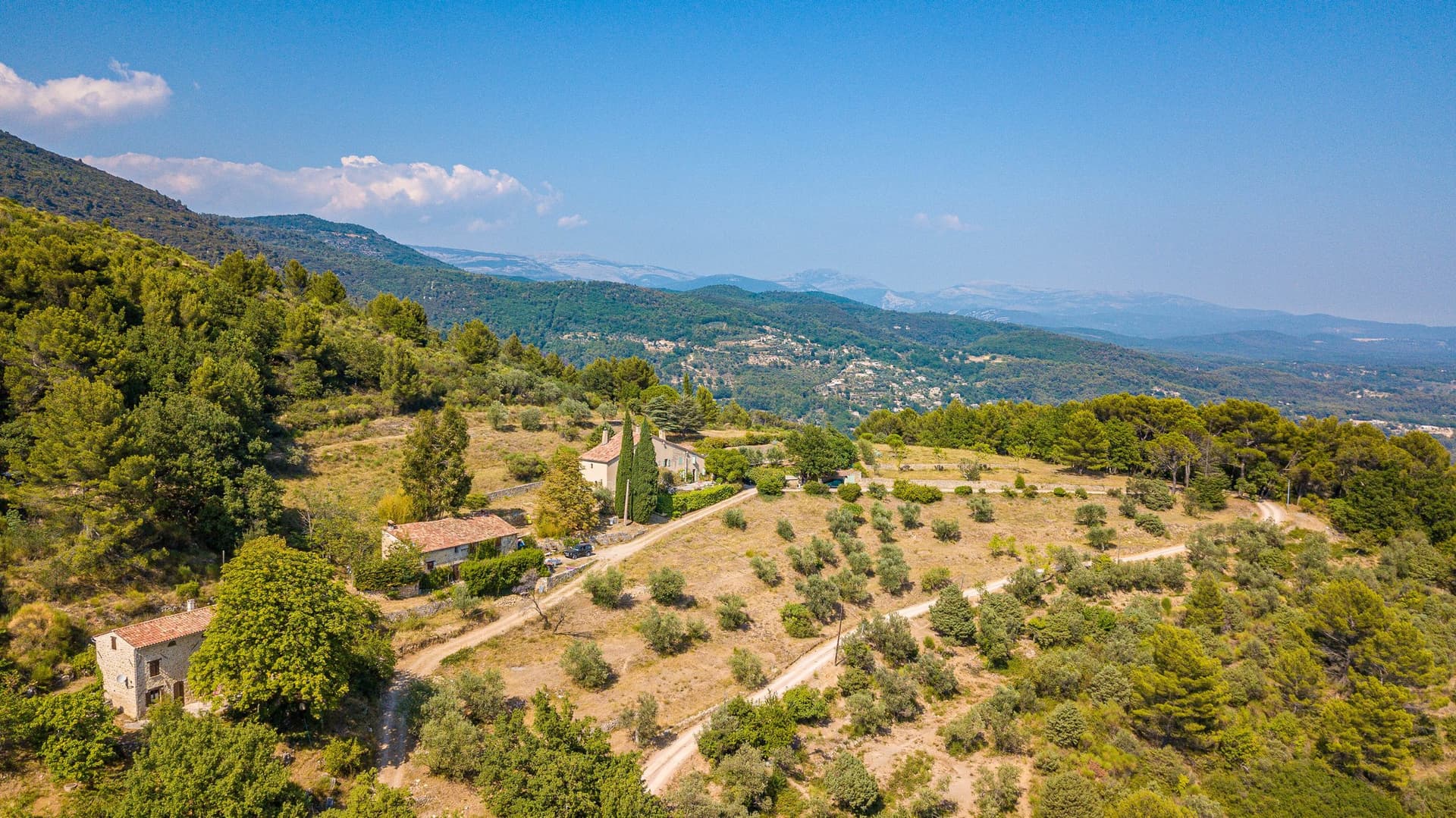 Charming Property With Guest House And Exceptional Views 2