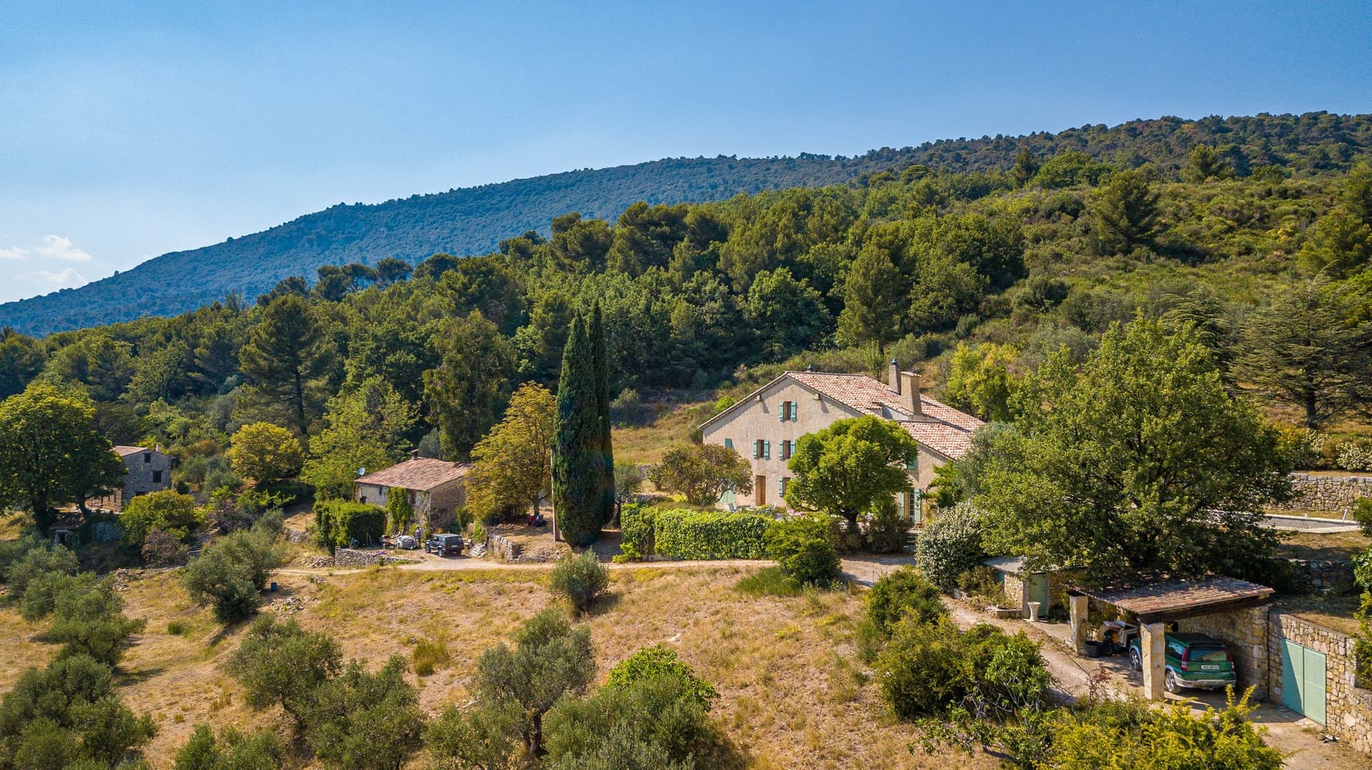 Charming Property With Guest House And Exceptional Views 5