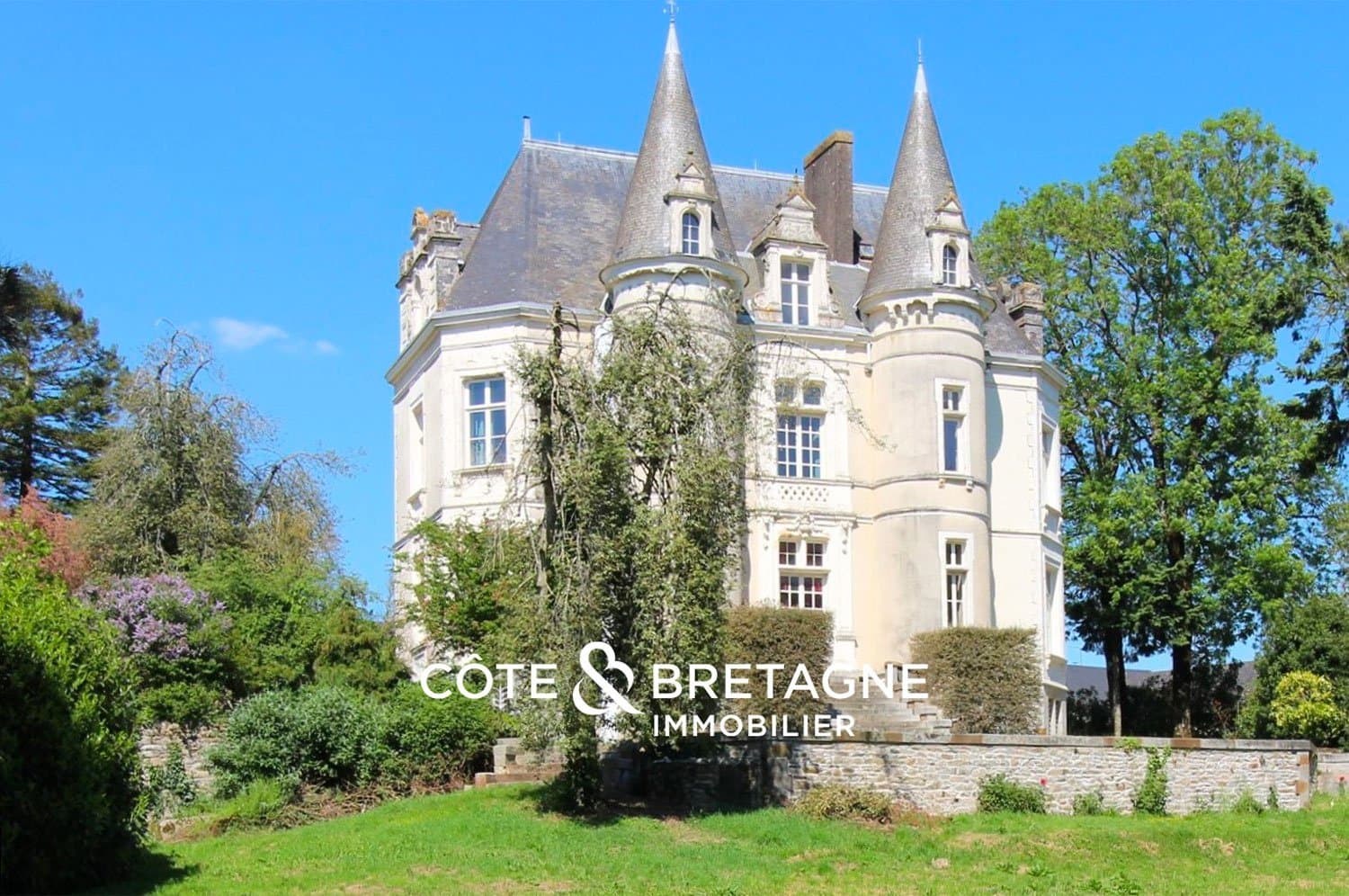 Elegant Neo-Renaissance Château in Brittany with 5 Bedrooms 3
