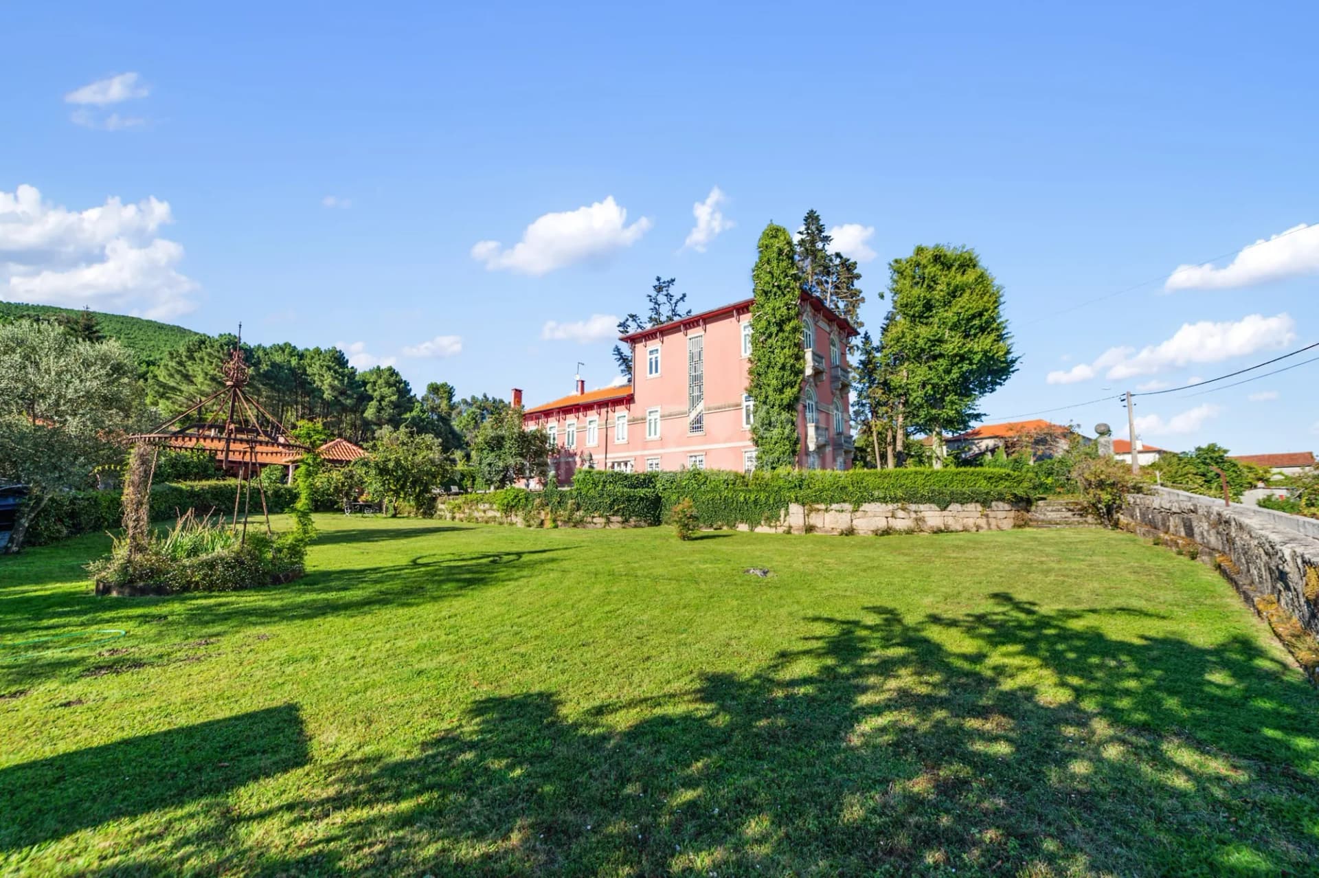 Versatile 9 Bedroom Manor House With Two Swimming Pools 5