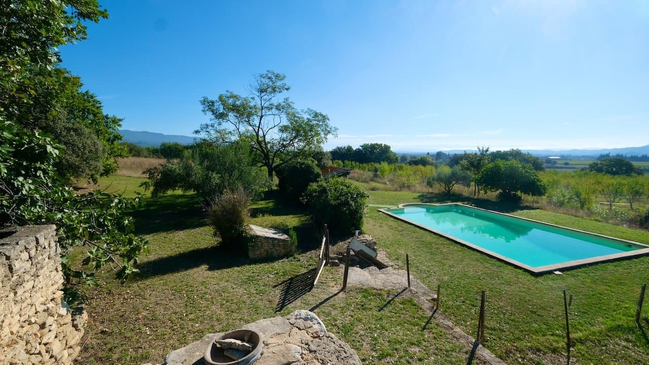 Charming Property With Panoramic Views In The Heart Of The Luberon 5