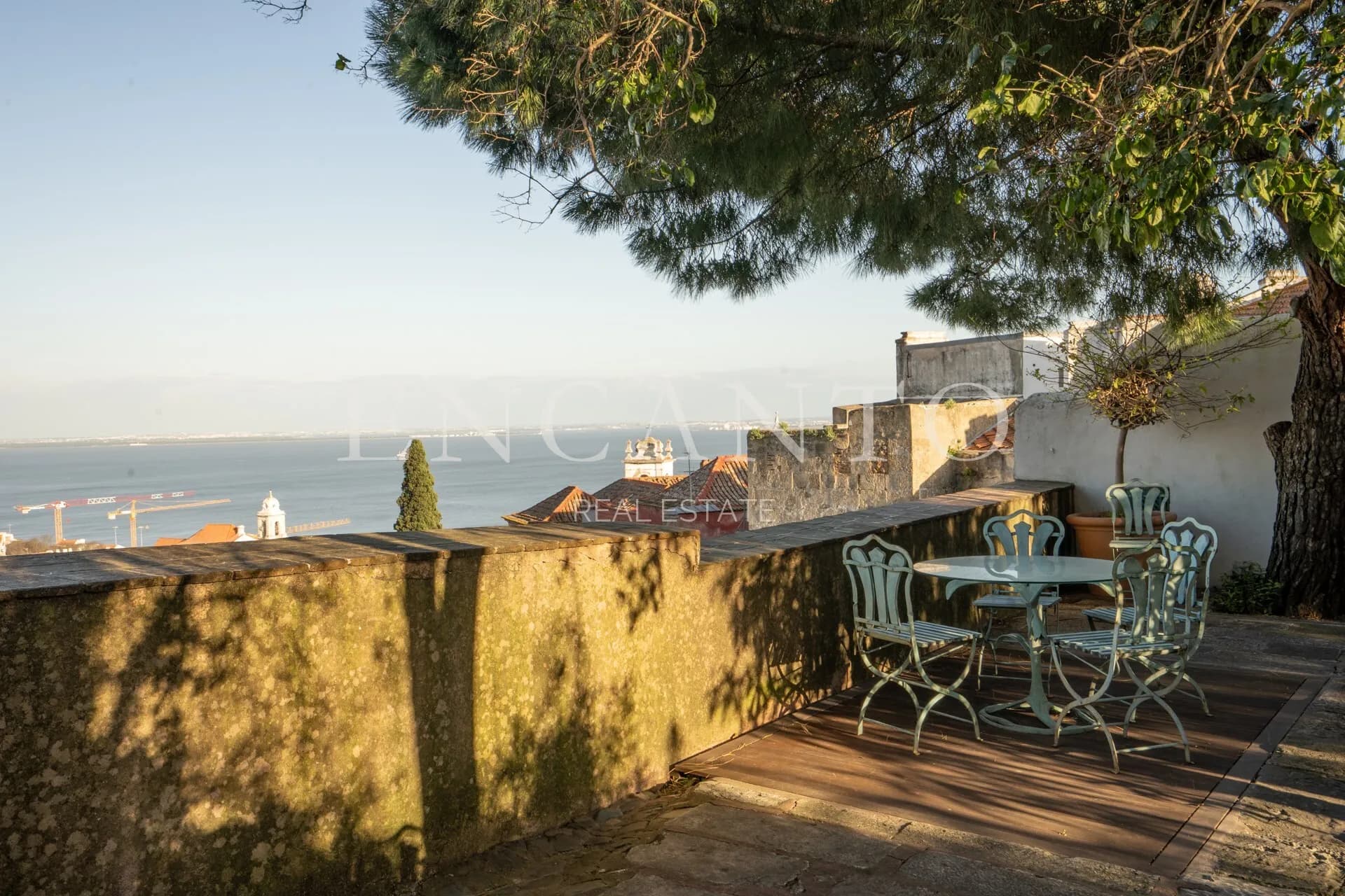Historic 15th Century Palace With Panoramic Views In Lisbon