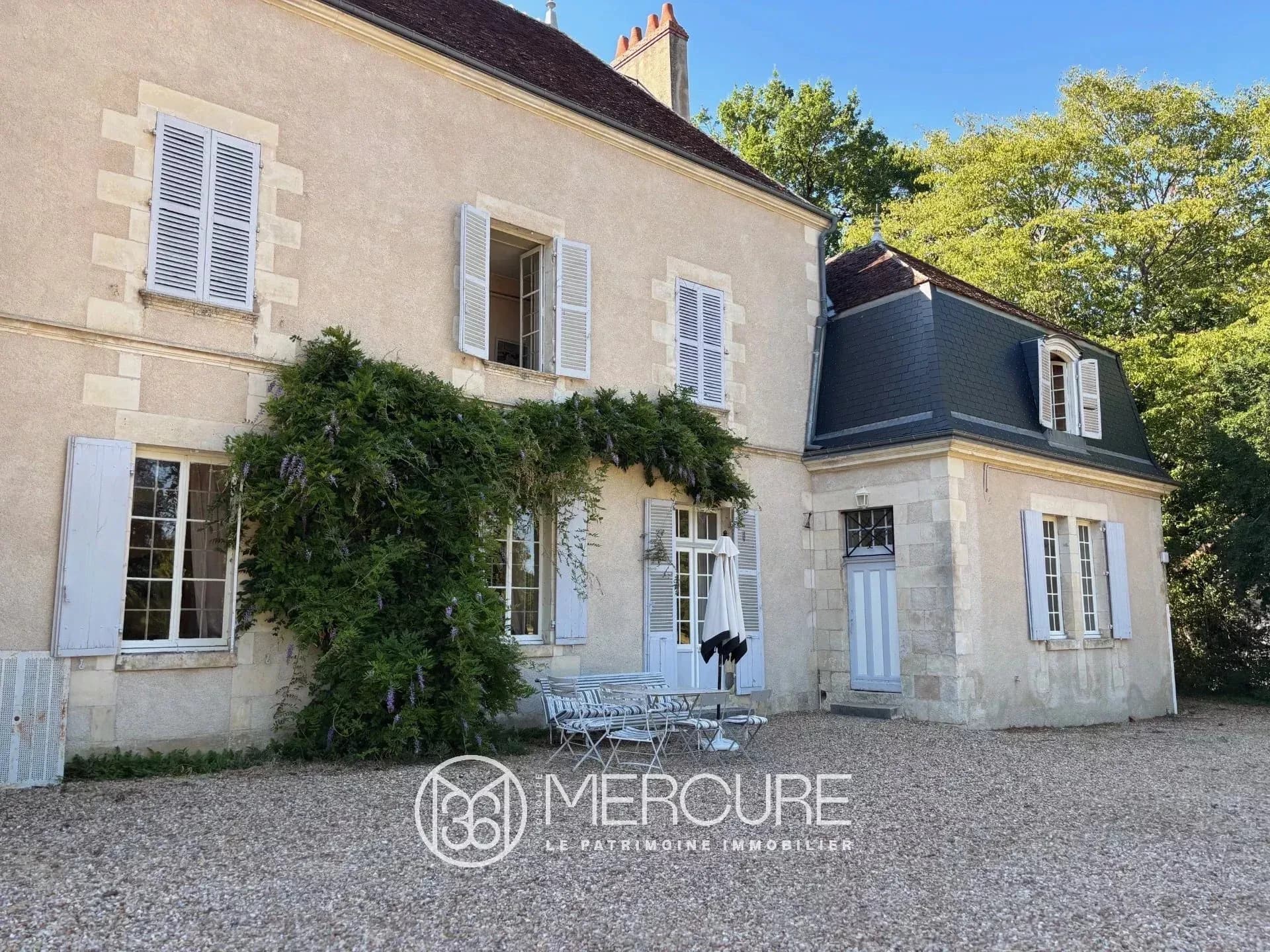Château Estate With 8 Bedrooms And 30 Hectares Of Parkland 3