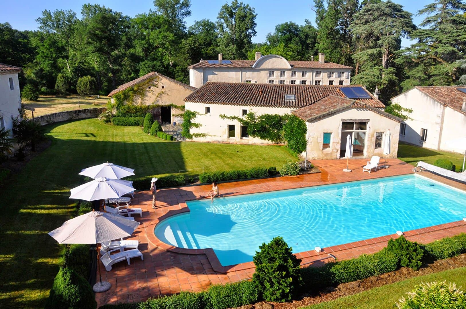 Exceptional Property in a Serene Natural Setting with Cottages and Pool