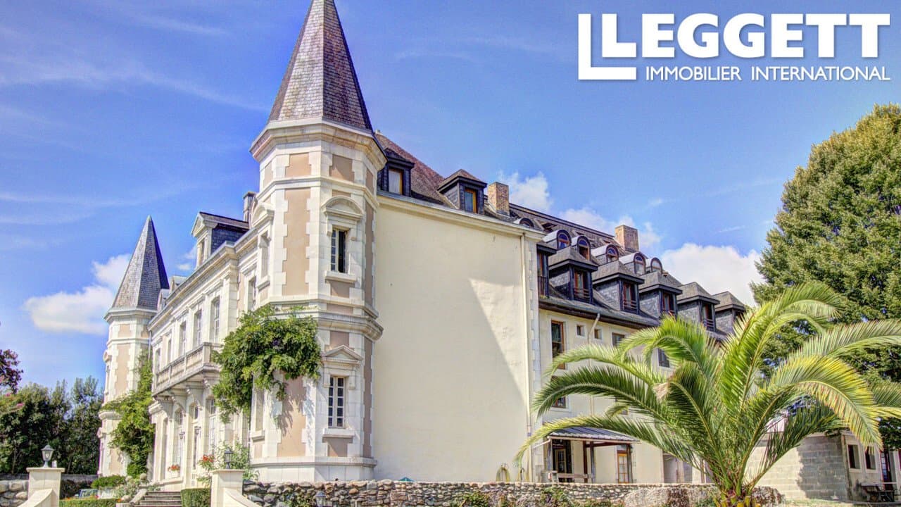 19th Century Château With Private Event Space And 18 Acre Estate 3
