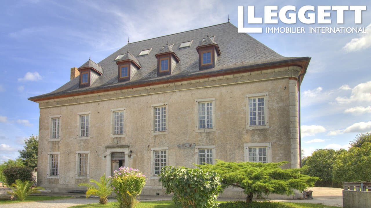 19th Century Château With Private Event Space And 18 Acre Estate 4