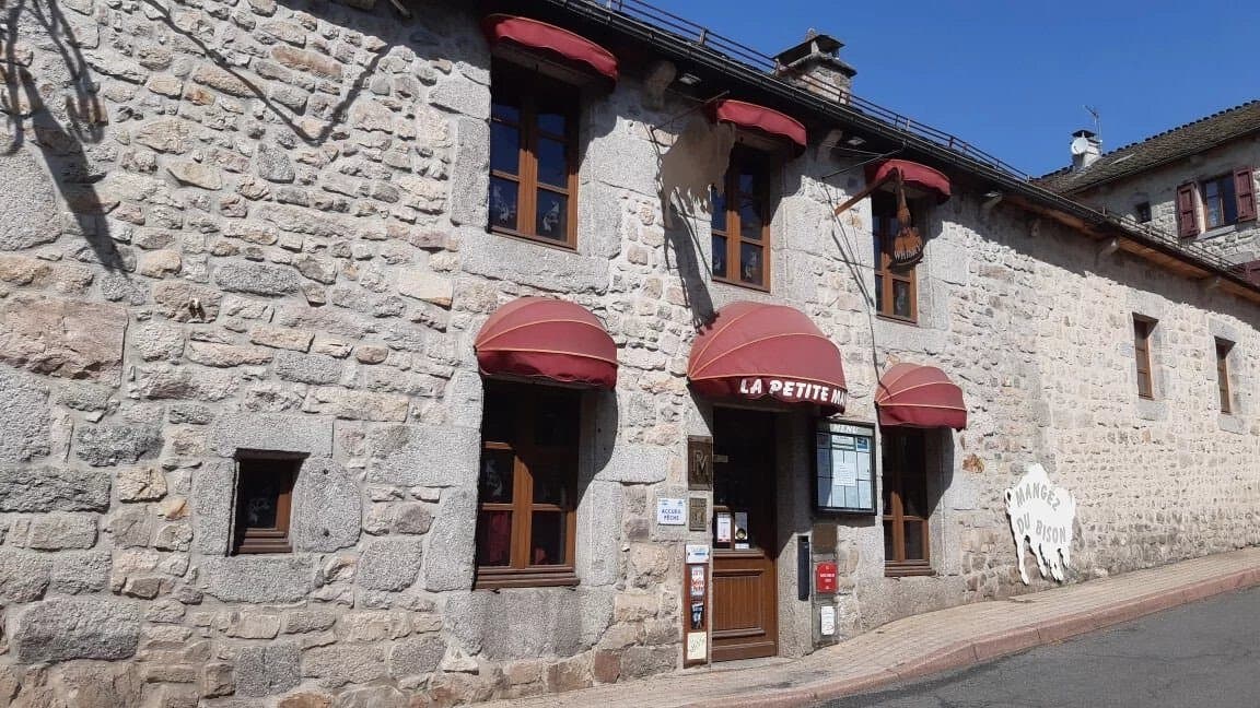 19th Century Château With Restaurant And Heated Pool In Lozère 2