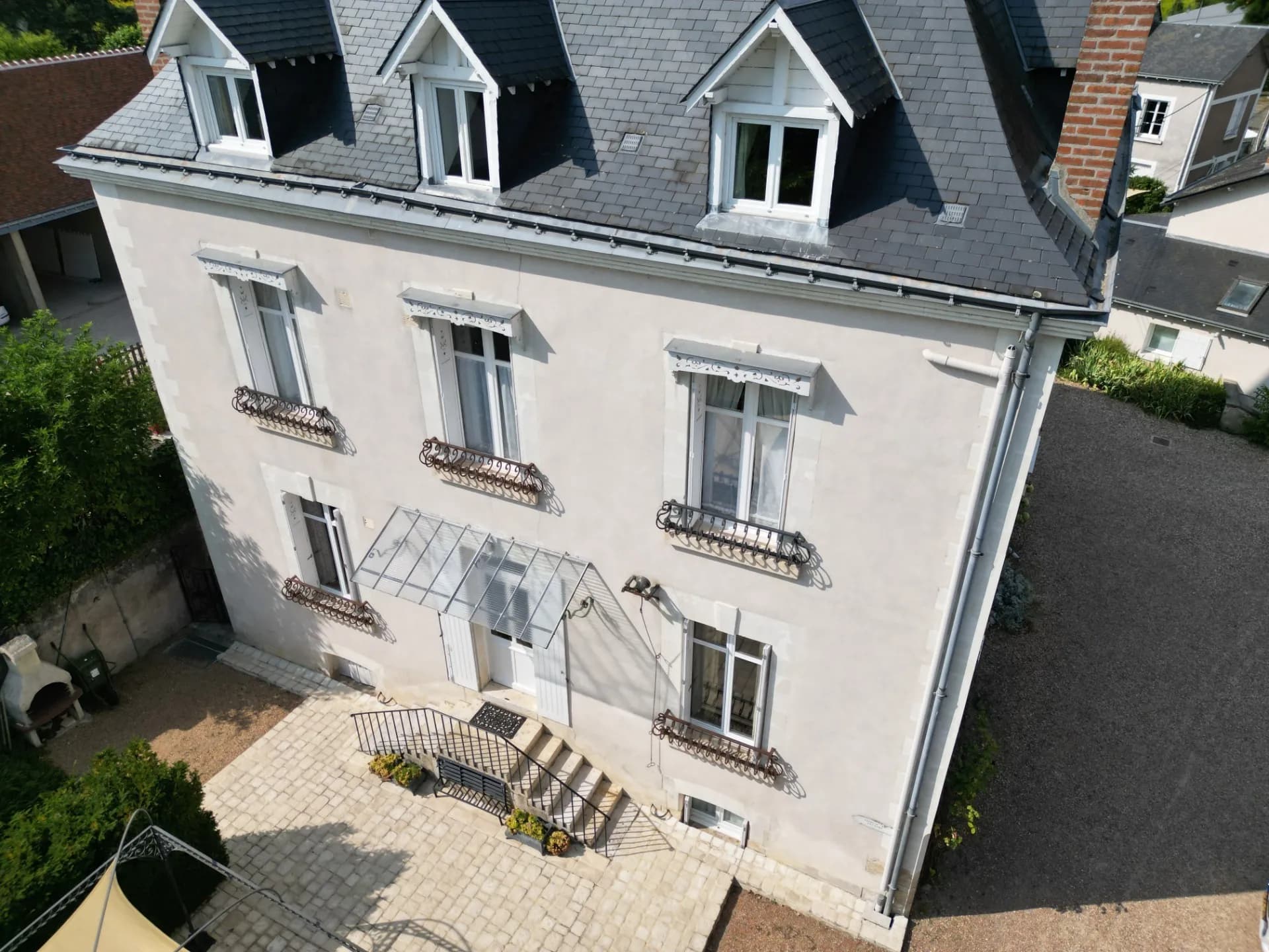 Charming Hotel with 20 Rooms and Pool in Amboise 5