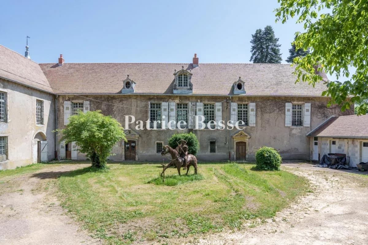 Historic Château With 16th Century Tower And Caretaker's Cottage