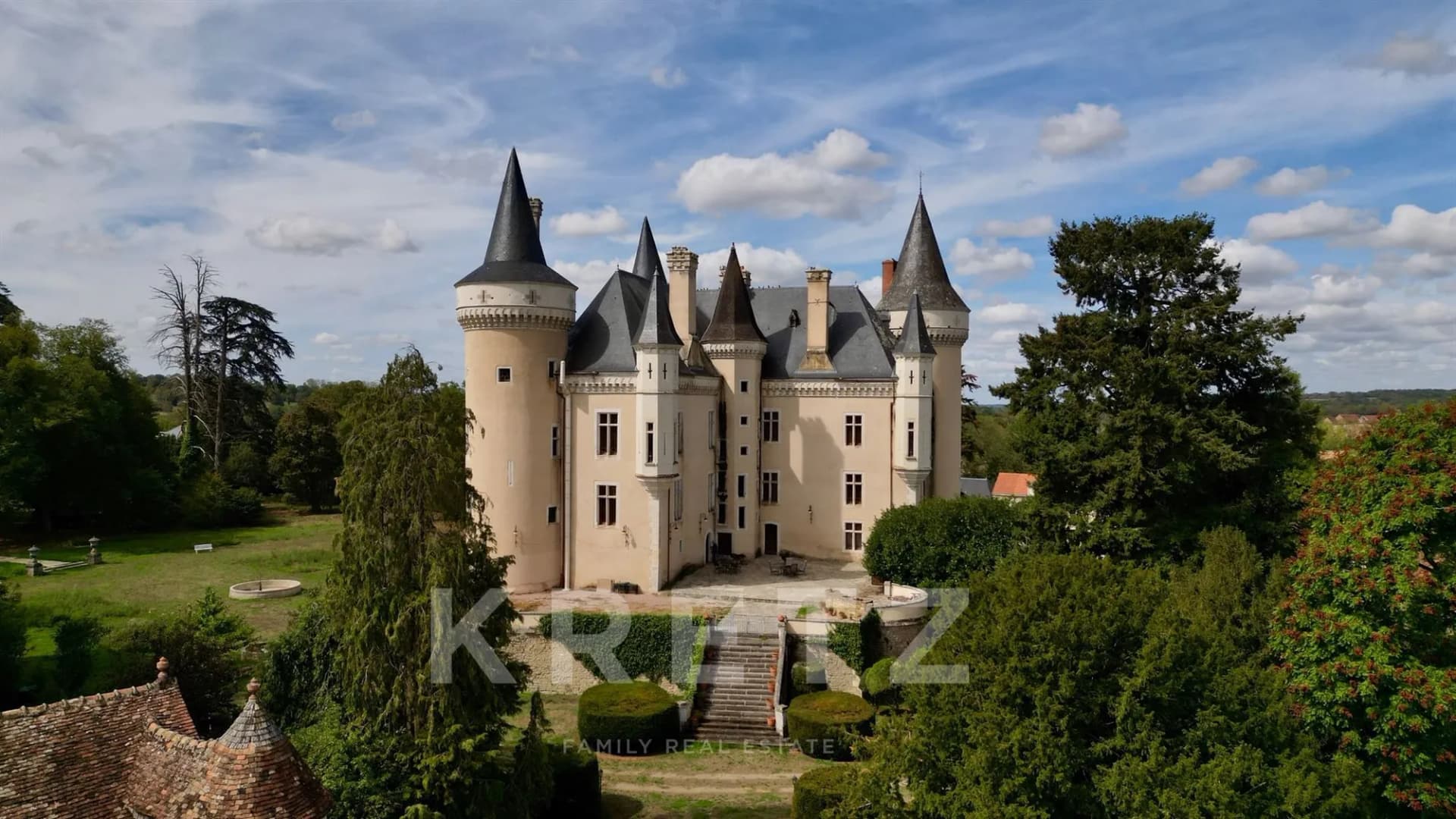 Historic Château with Guest House and Expansive Grounds