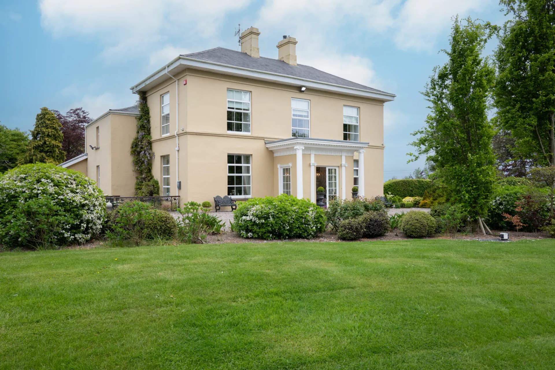 Elegant Georgian Residence Set on Three Acres in Castlemartyr 2