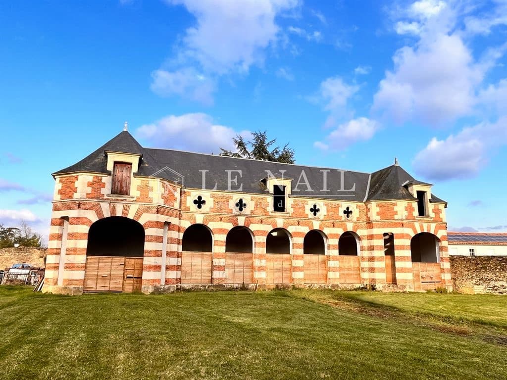 Château with Professional Kitchen and Guest Accommodations 5