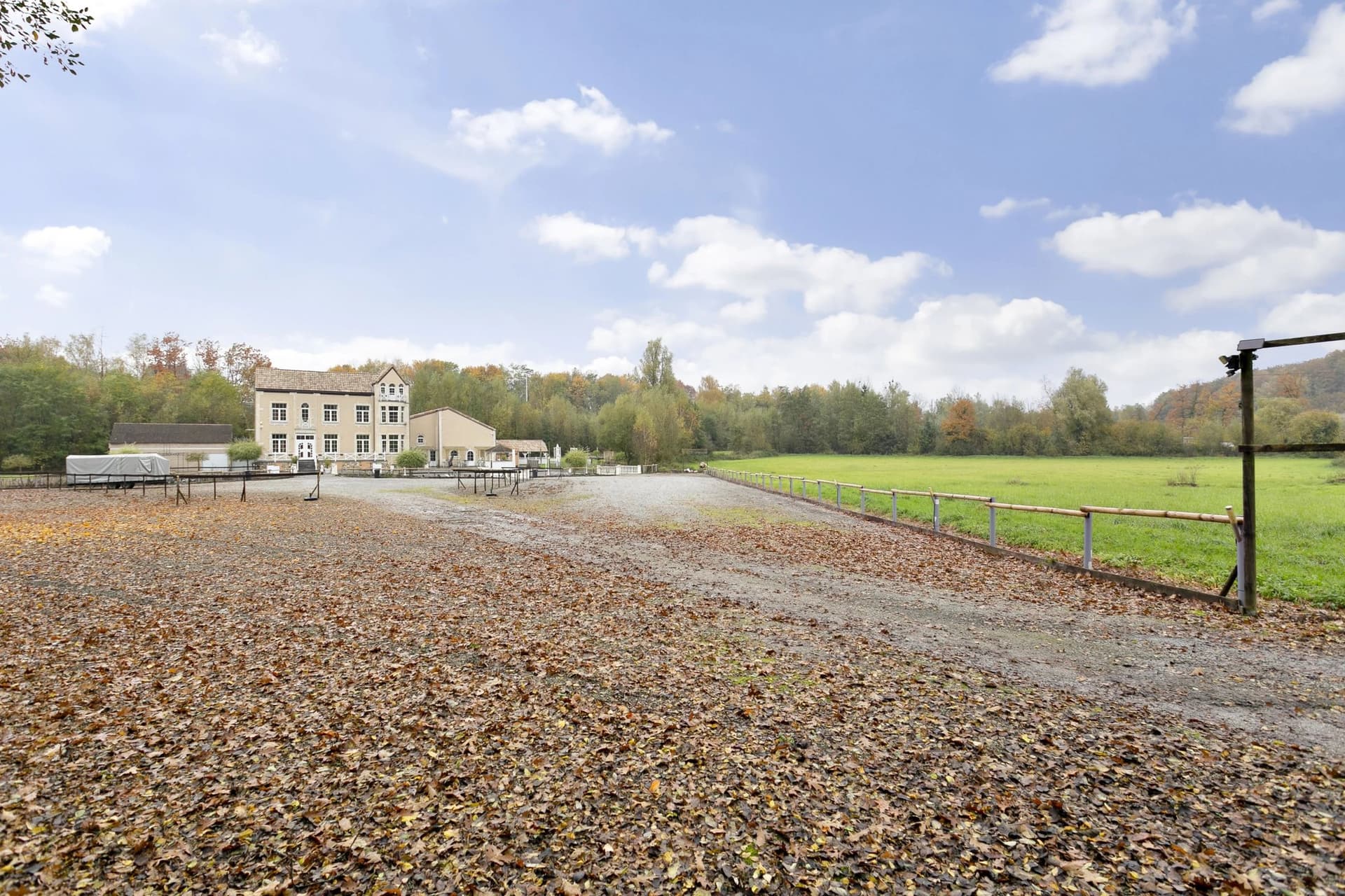 Luxurious Château With Swimming Pool And Security Features 2