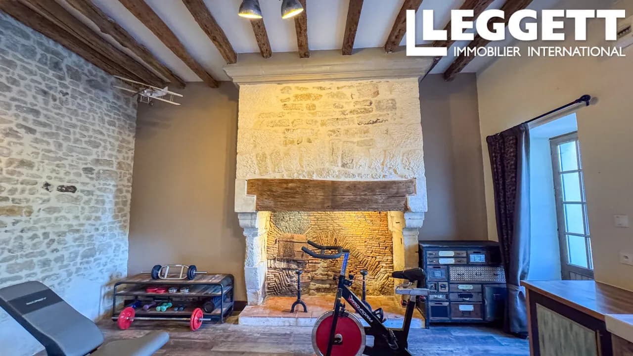 Château With 351 Sqm, 5 Bedrooms And Exceptional Equestrian Facilities 5