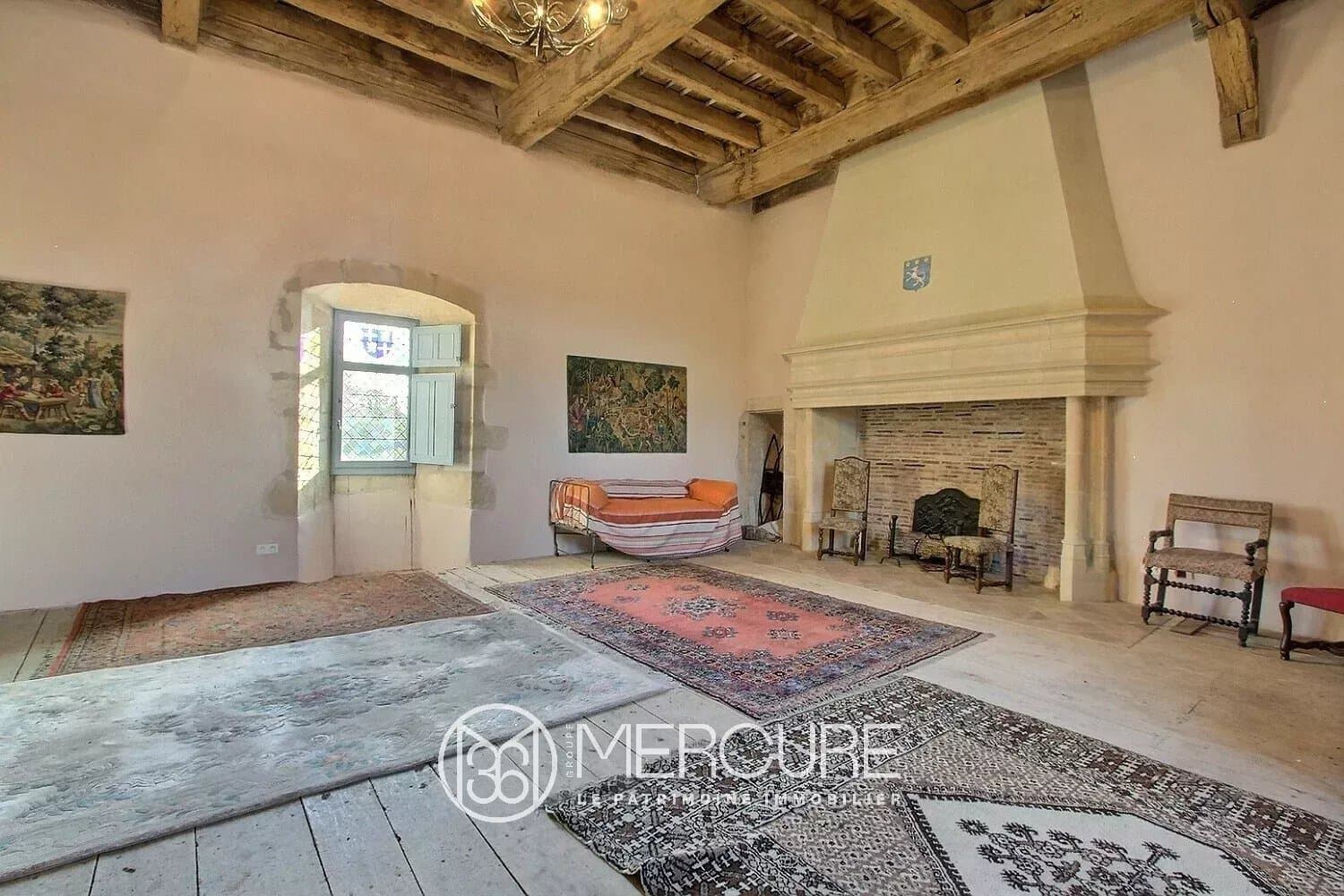 Historic Château With 6 Bedrooms And Extensive Outbuildings 3