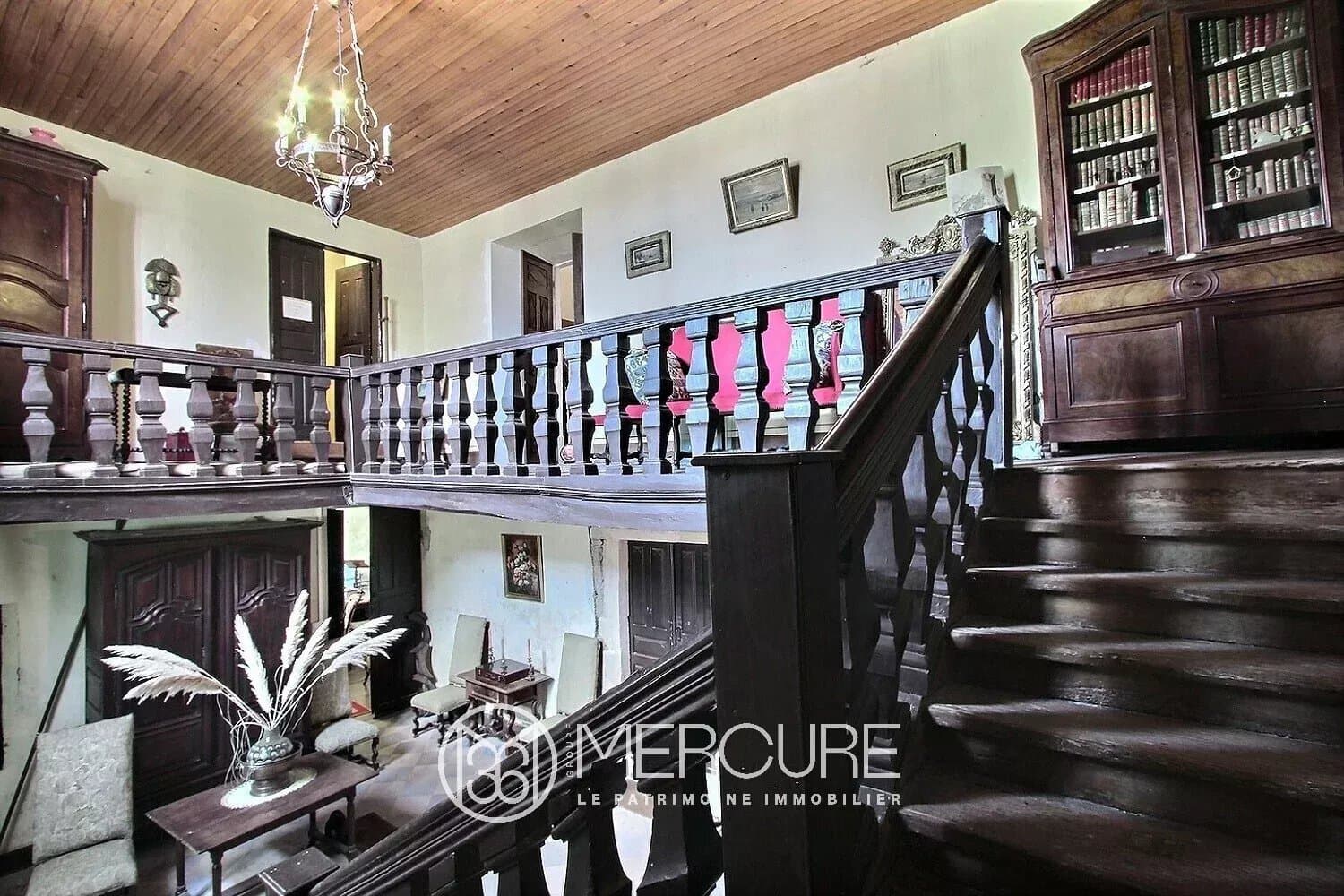Historic Château With 6 Bedrooms And Extensive Outbuildings 5
