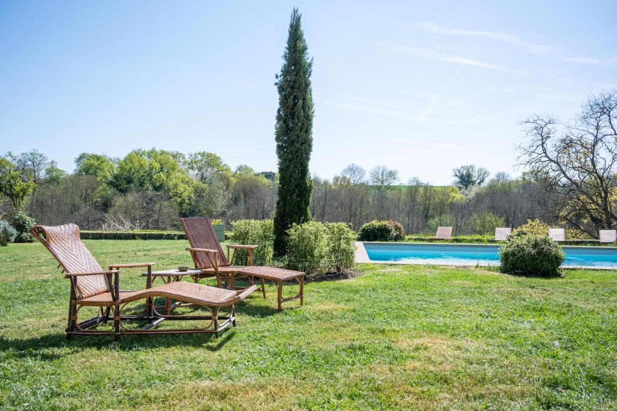 Charming 19th Century Castle With Extensive Grounds And Multiple Outbuildings 3