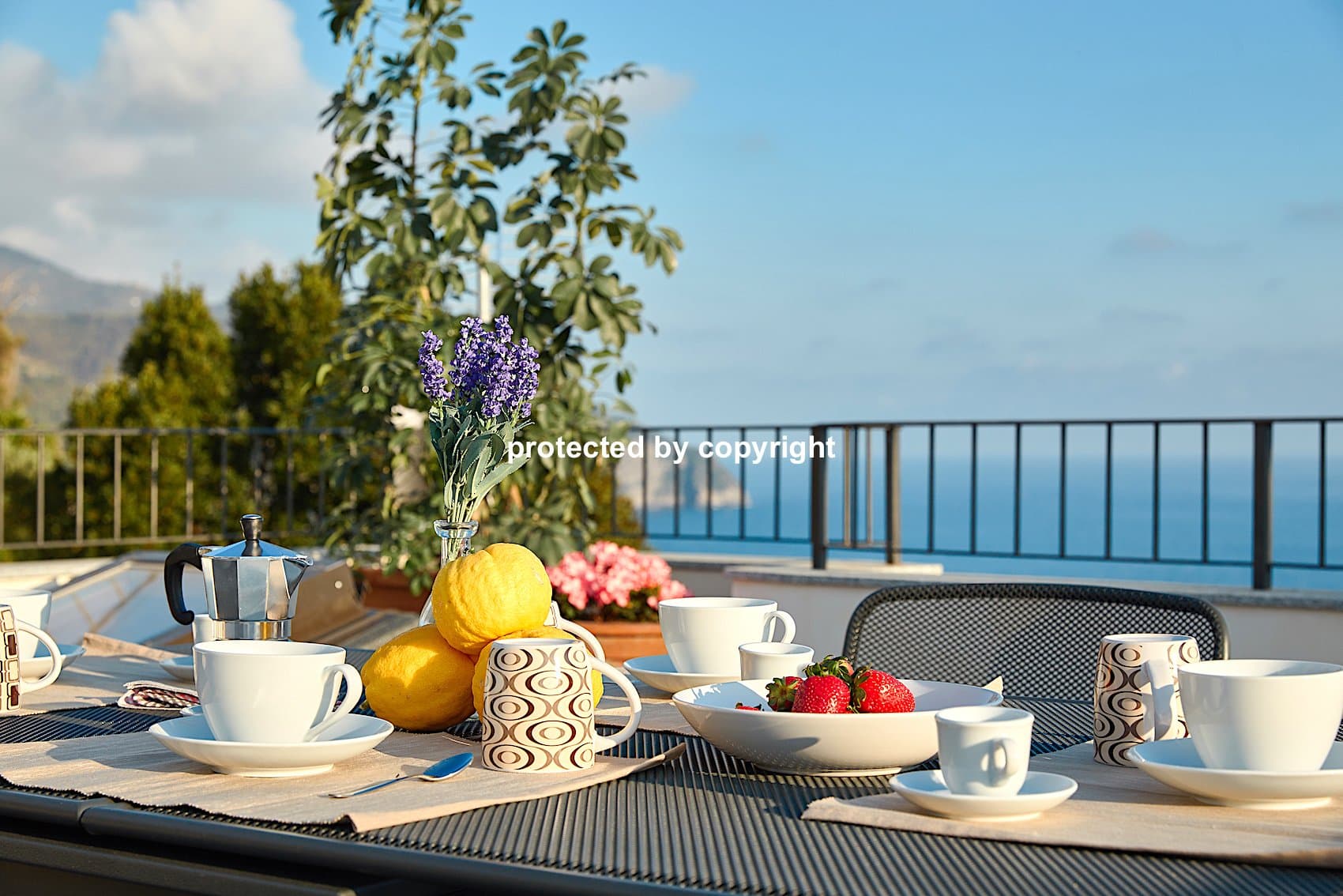 Stylish Penthouse With 35sqm Private Terrace And Stunning Sea Views 3