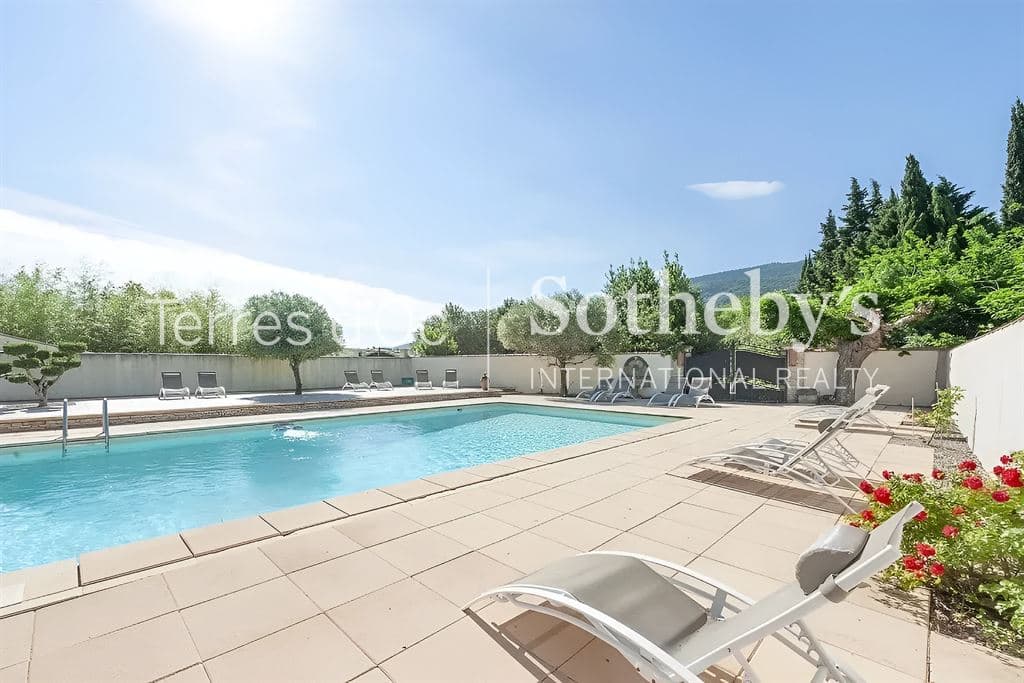 Elegant Château with 27 Bedrooms and Panoramic Mountain Views 3