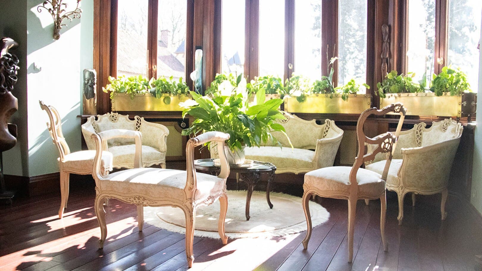 Charming 19th Century Manor With 7 Bedrooms In A 9 Hectare Park 2