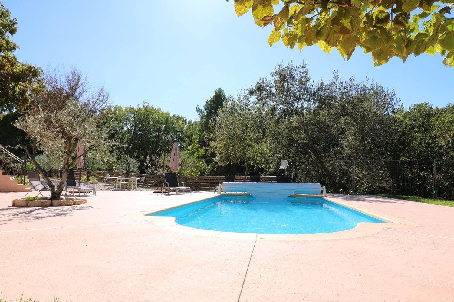 Active Provençal Villa With Suites, Event Space, And Pool 3