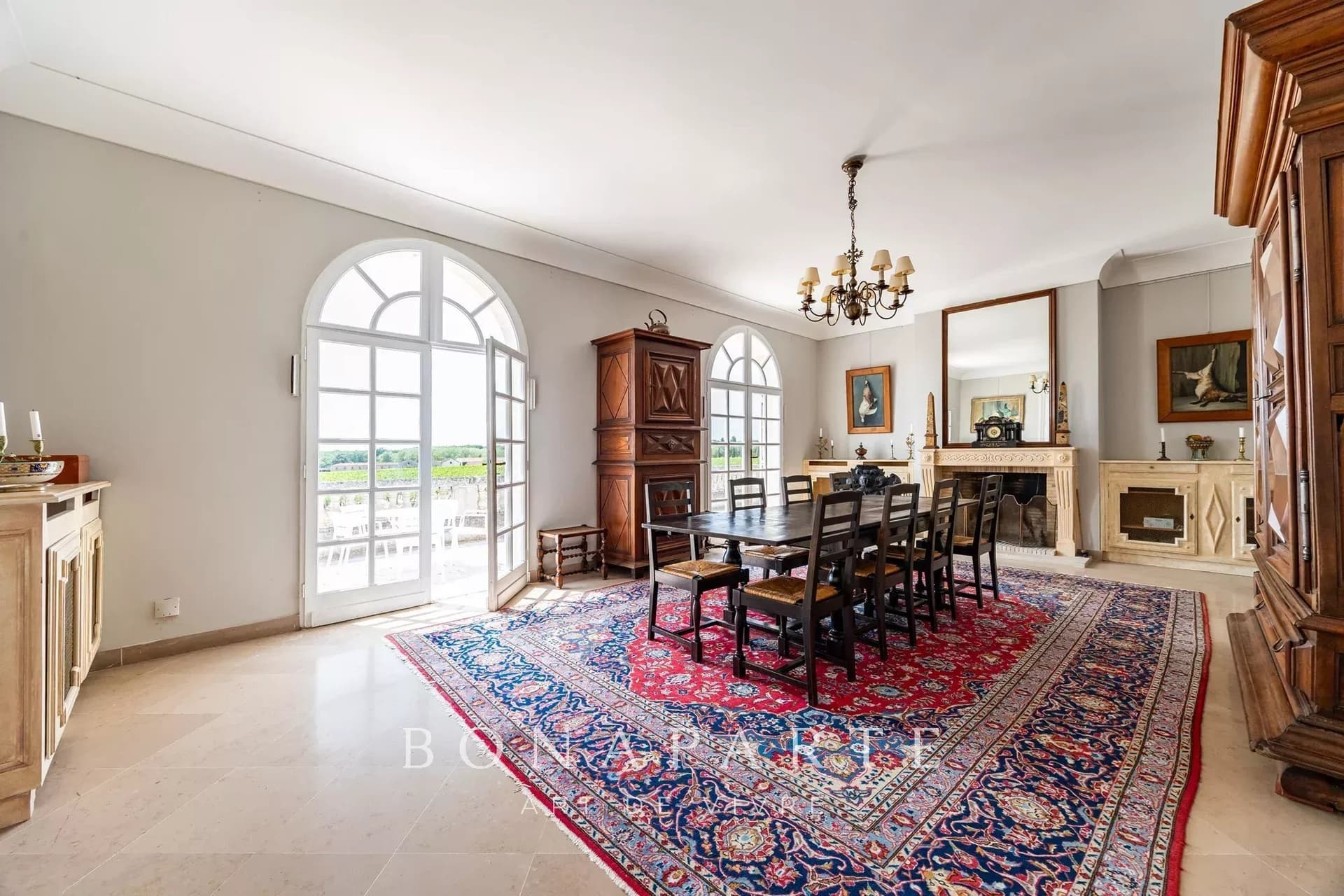 Exceptional Chartreuse Estate in Médoc's Wine Region 5