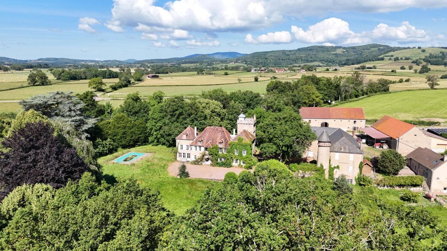 Charming Manor House With Swimming Pool And Tennis Court 5
