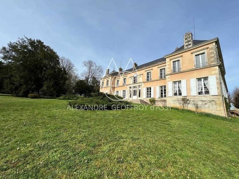 Authentic 19th Century Castle With Expansive Grounds And Guest Accommodations 5