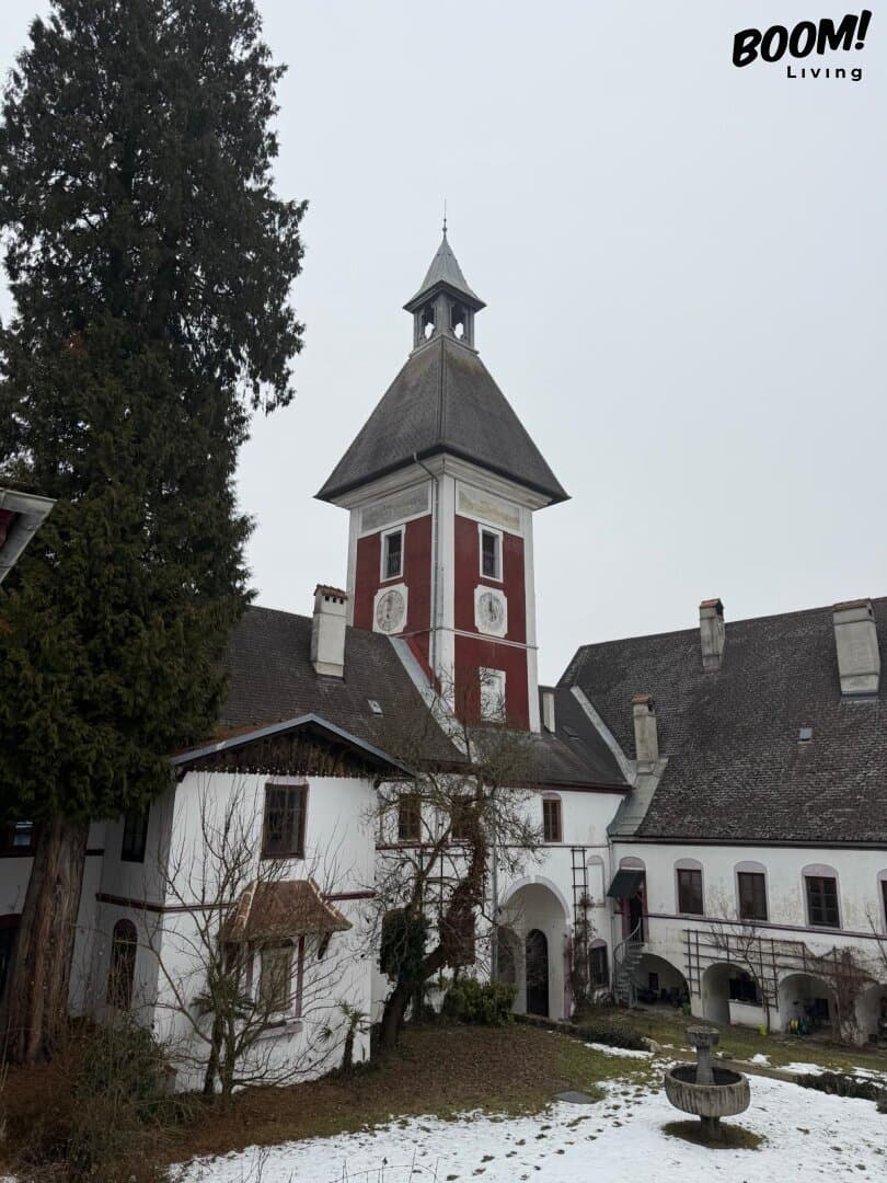 Historic Castle Weißenberg With 11 Units And Development Potential 4