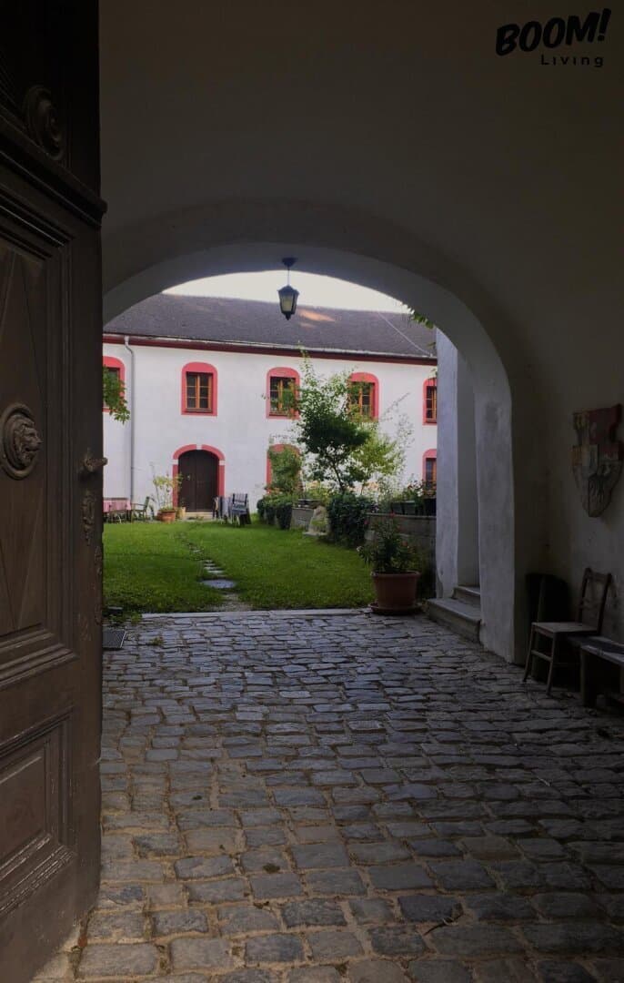 Historic Castle Weißenberg With 11 Units And Development Potential 5