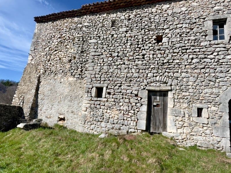 Château With Renovation Potential Surrounded By 100 Hectares Of Nature 5