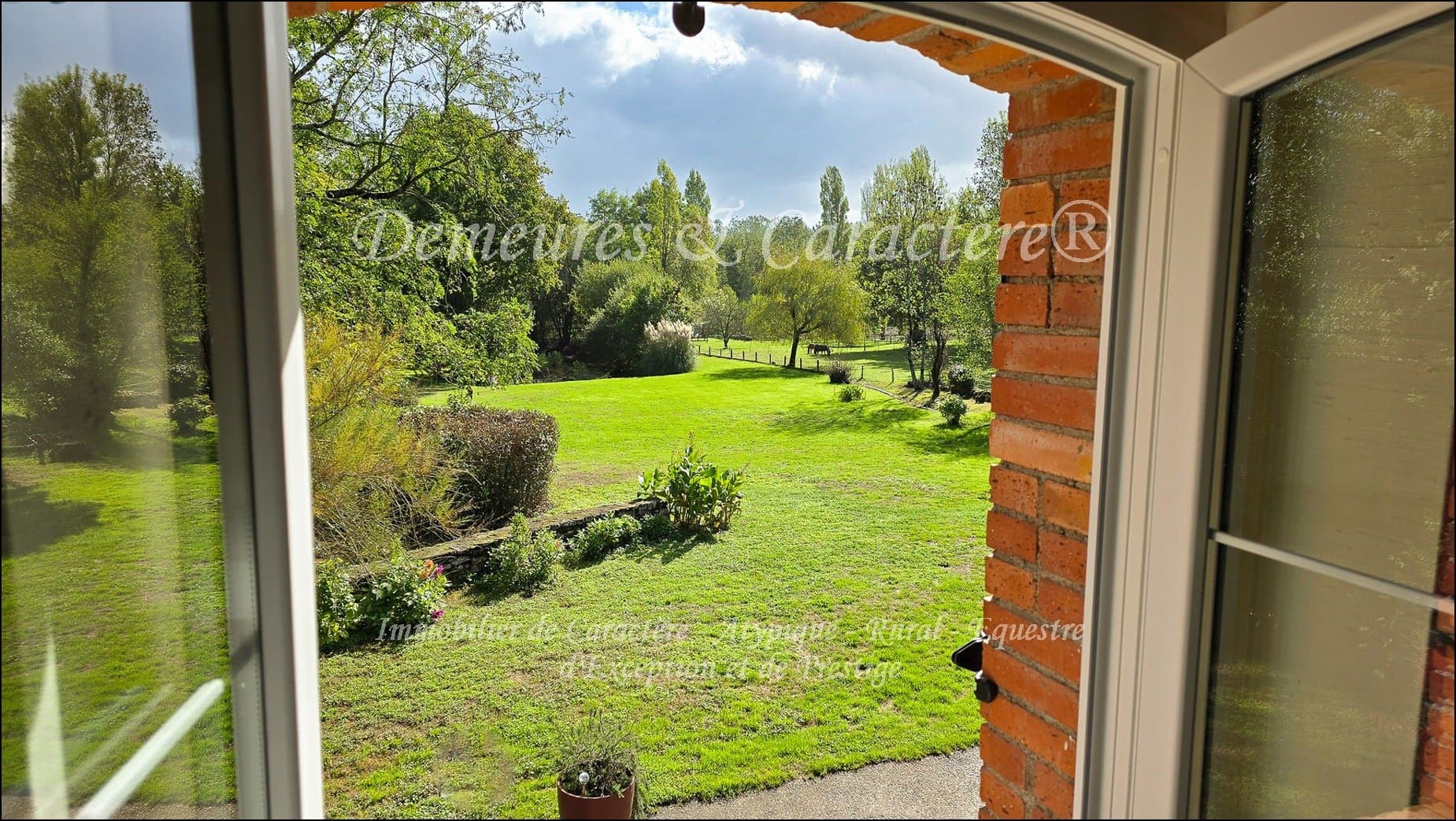 Charming 1730 House on 1.2 Hectare with Outbuildings 3