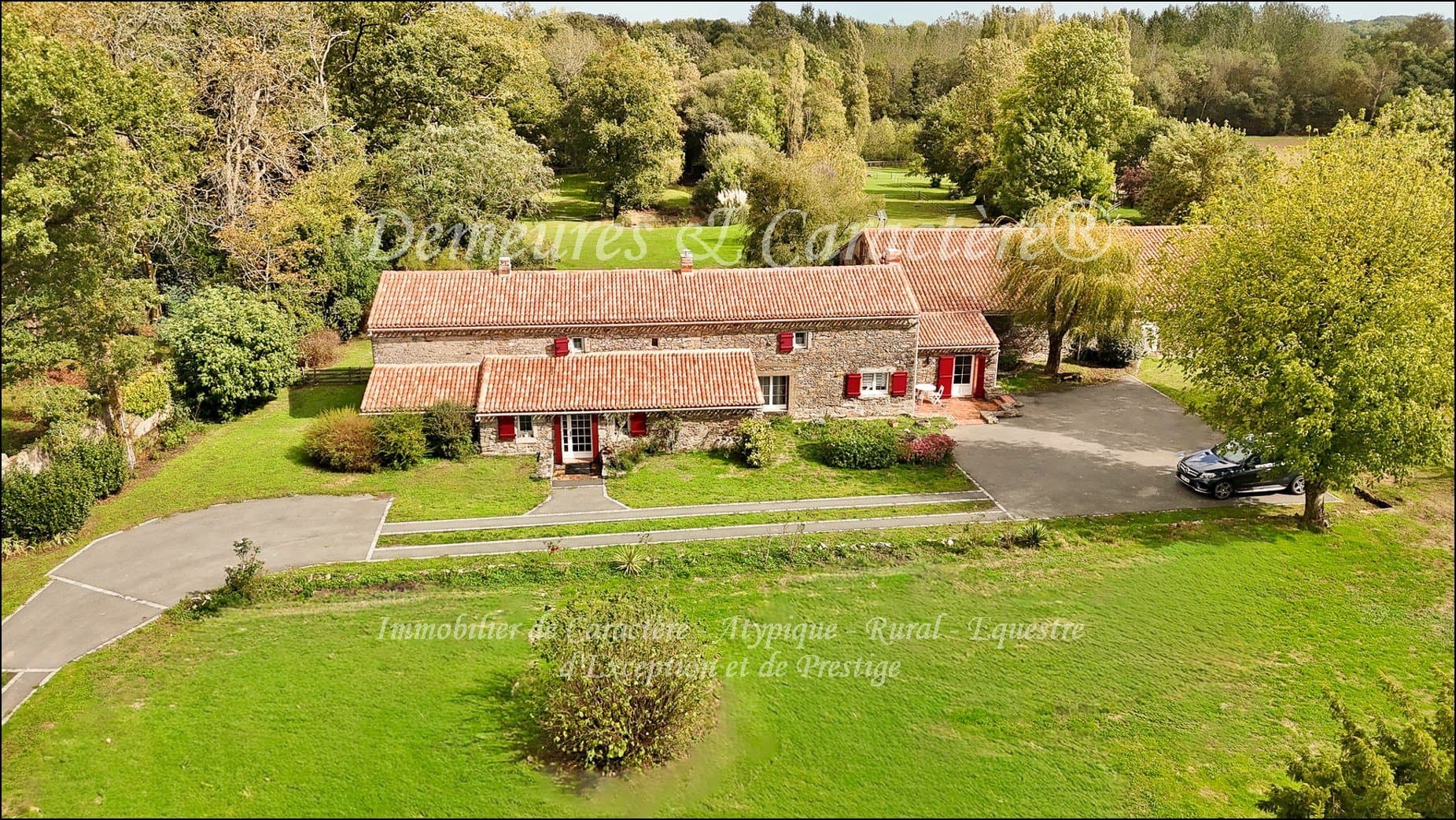 Charming 1730 House on 1.2 Hectare with Outbuildings 5