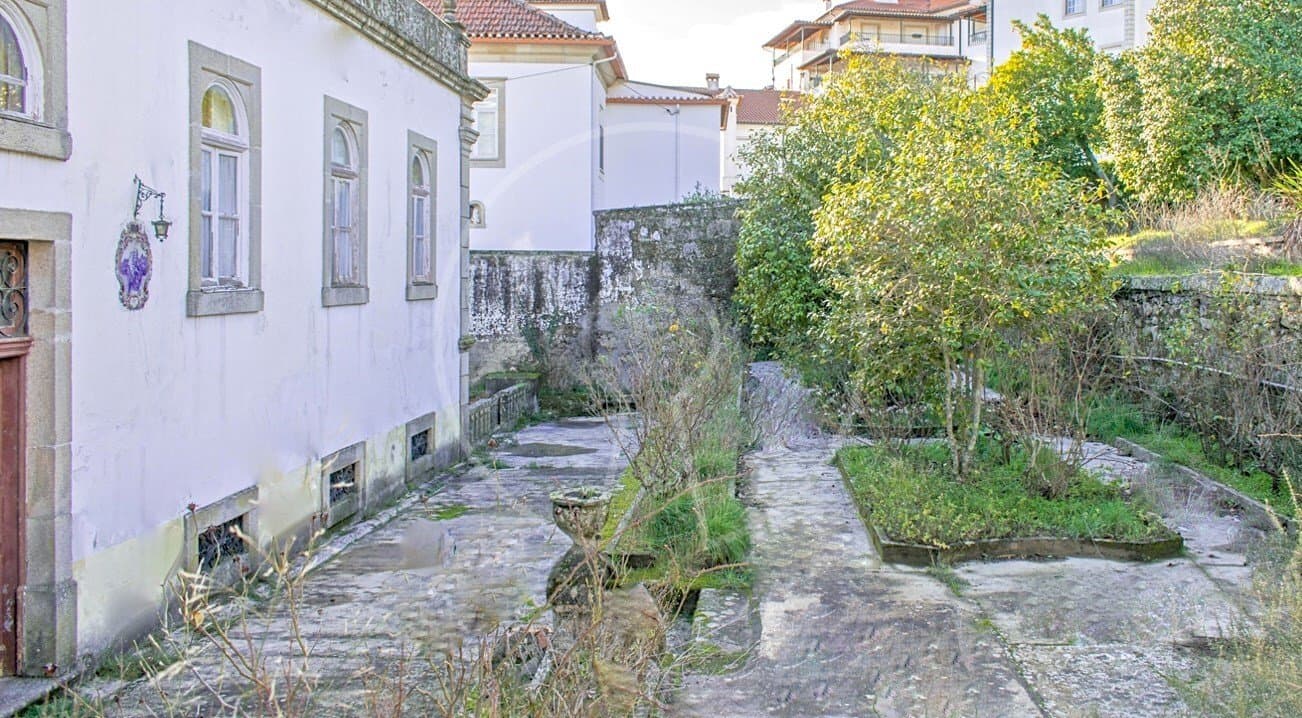 Magnificent 20th Century Palace With 26 Rooms And Expansive Garden 2
