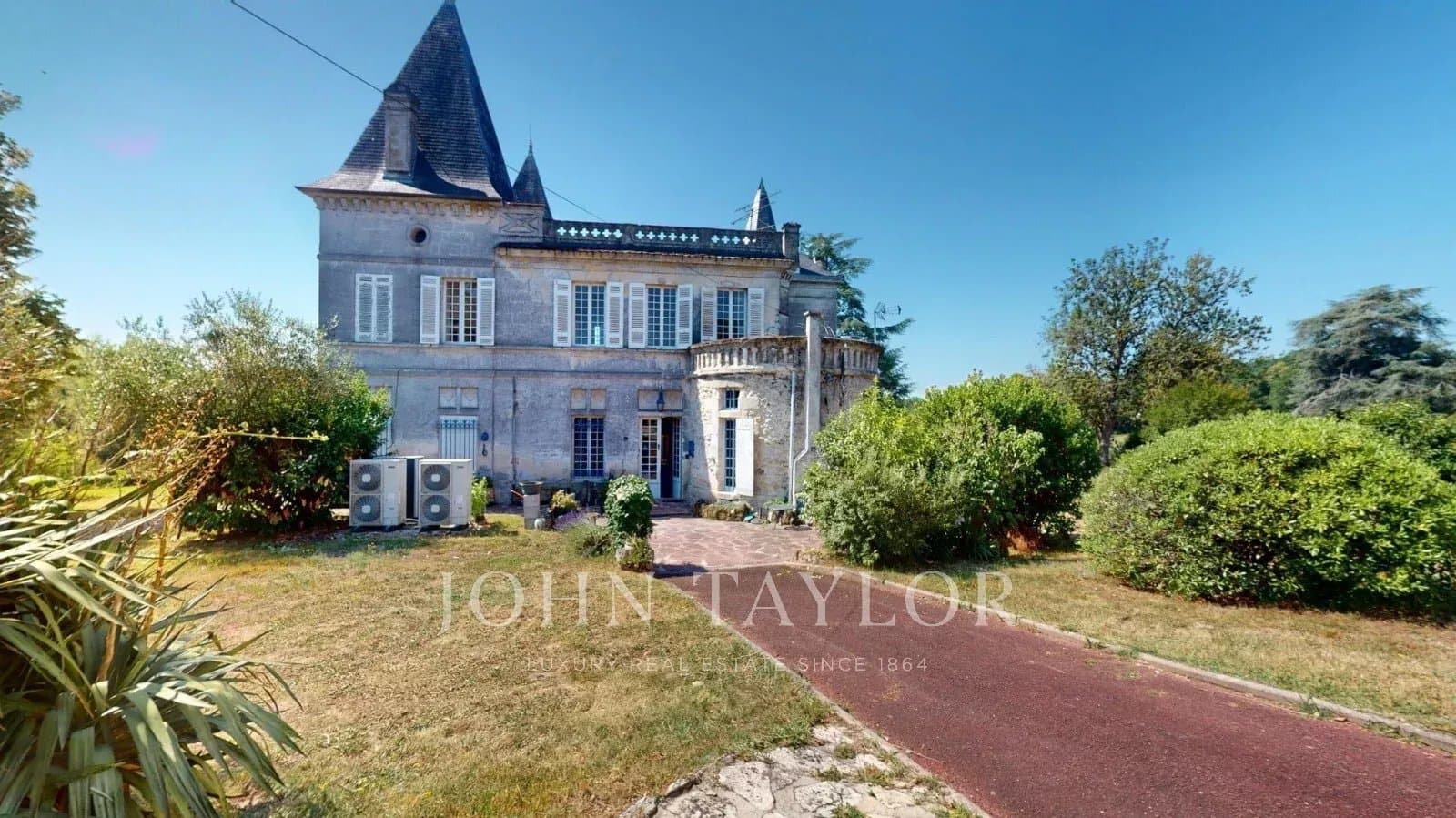 Elegant Château with 900 Sqm Living Space and 23 Hectares Near Bordeaux 2