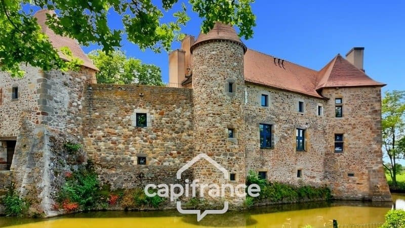 Exceptional Castle With 1.5 Hectare Park And Swimming Pool 3