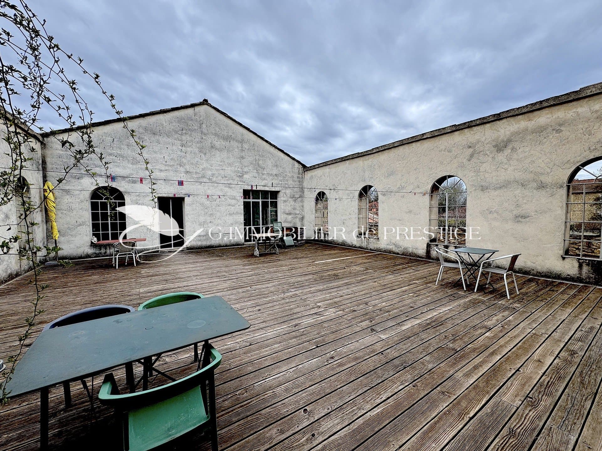 Unique 19th Century Industrial Building With 5 Bedrooms And 7 Hectares Of Park 3