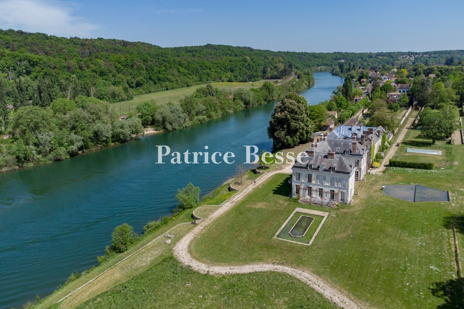 Castle 1000 Sqm With 14 Bedrooms 4