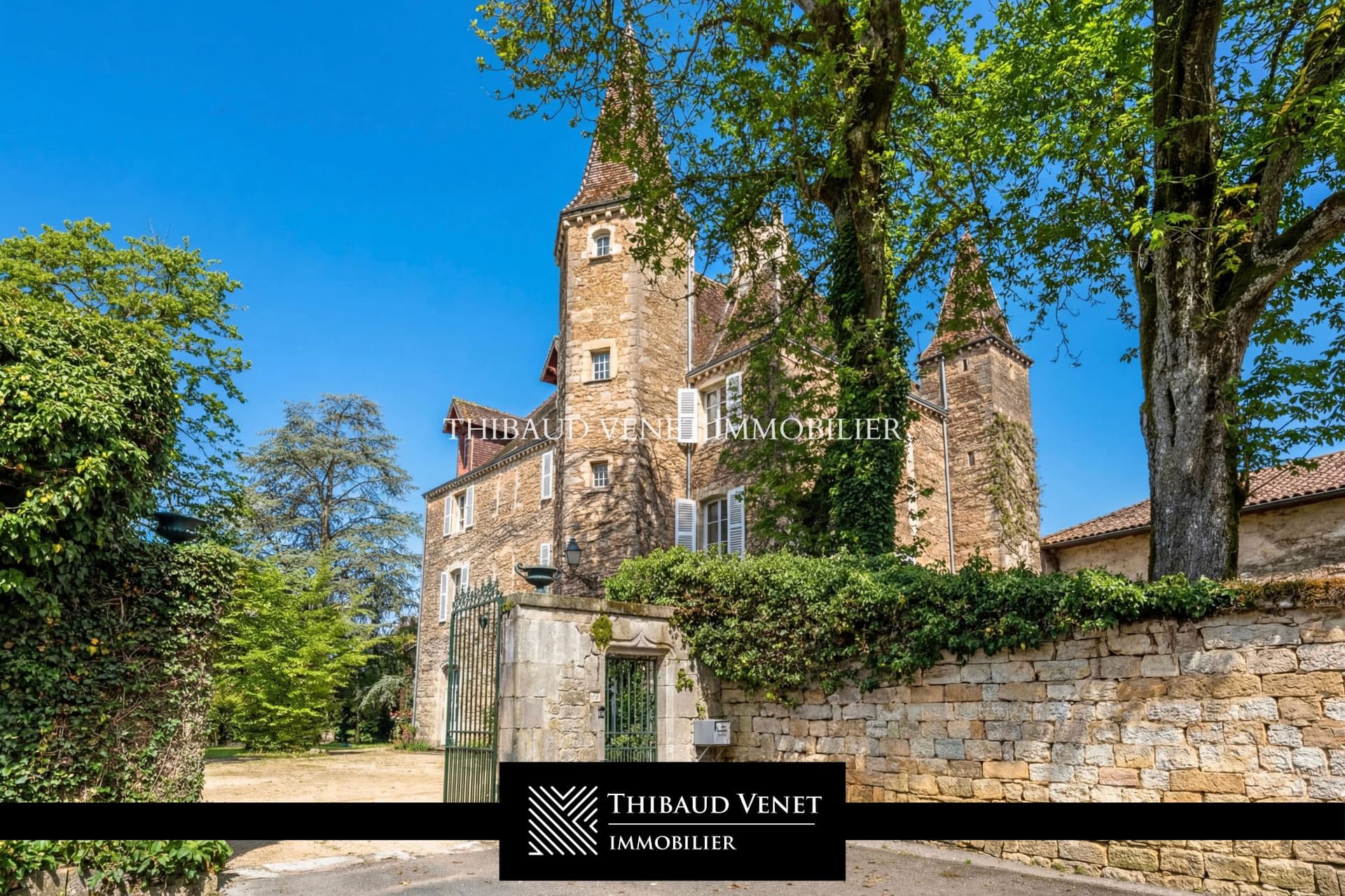 Castle 543 Sqm 7 Bedrooms 3