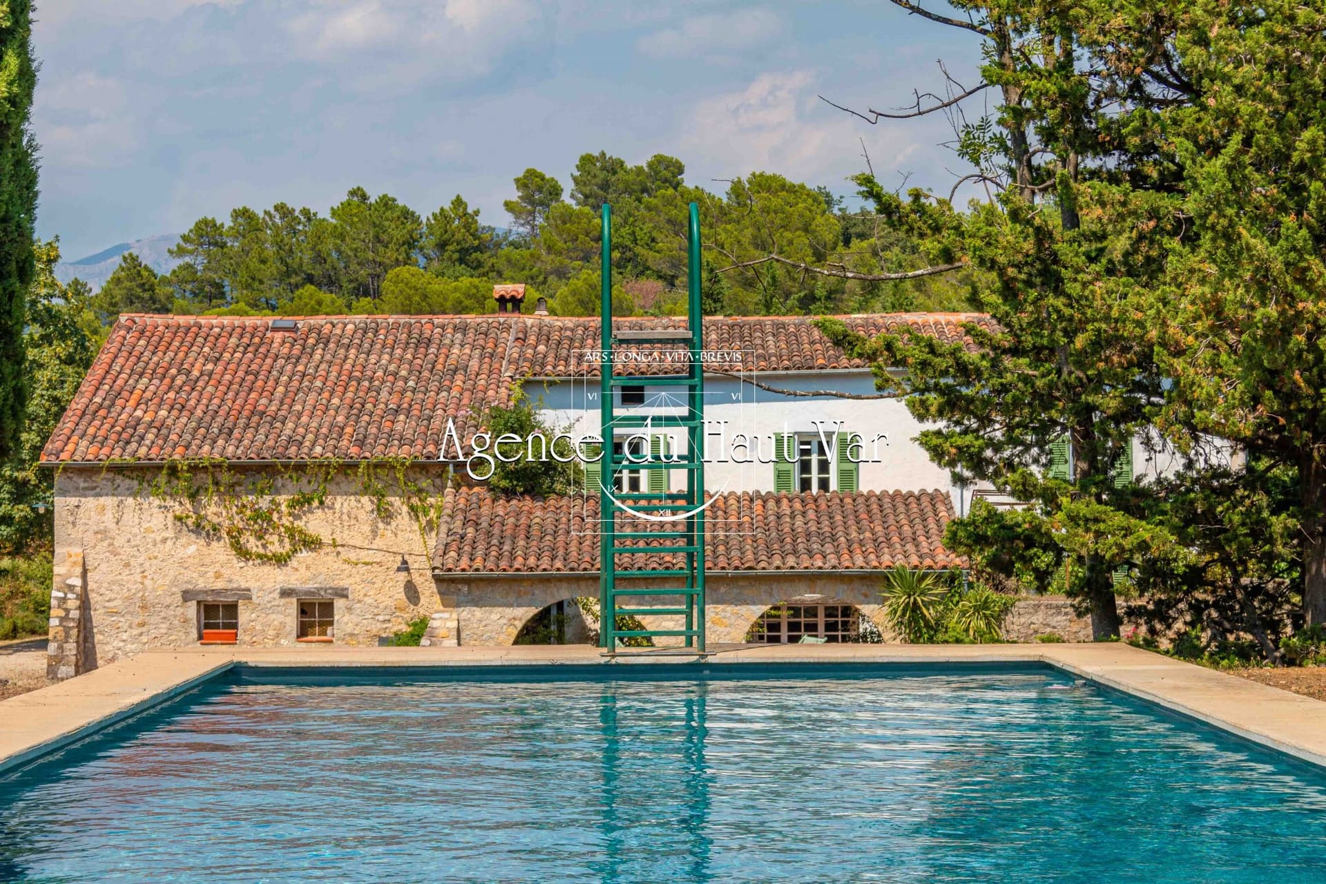 Charming 19th Century Farmhouse With Guest House And Swimming Pool