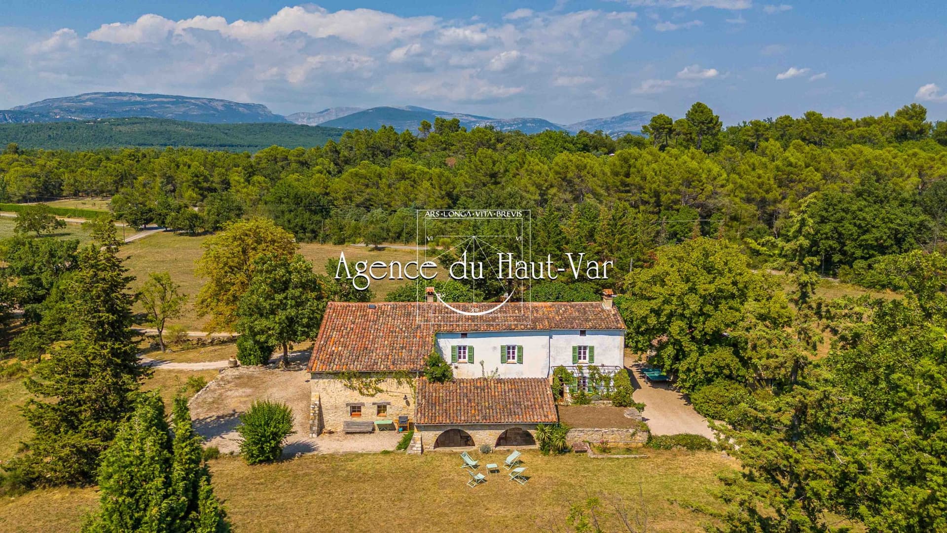Charming 19th Century Farmhouse With Guest House And Swimming Pool 5