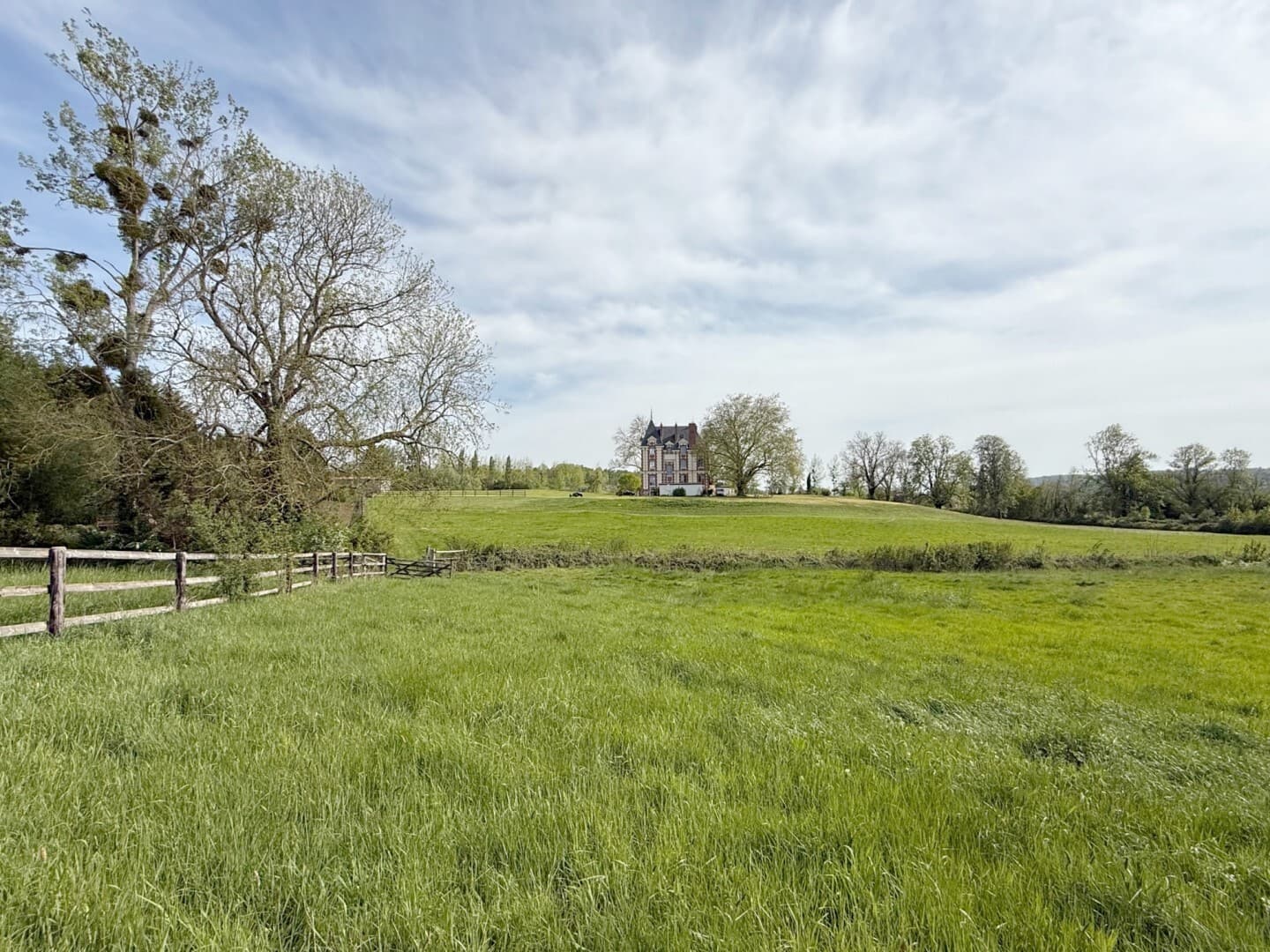 Renovated 19th Century Castle with 8 Bedrooms 3