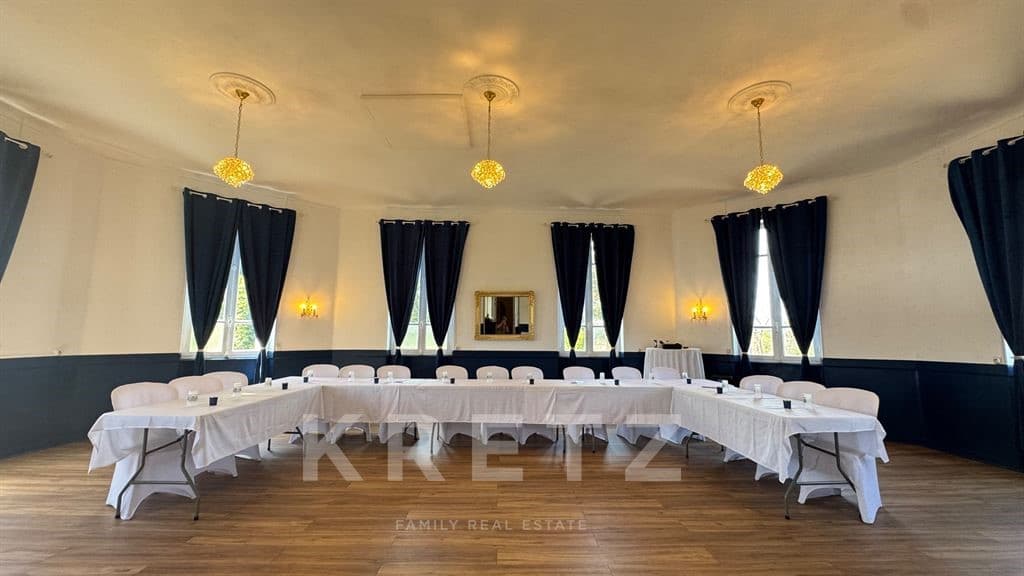 19th Century Château With 23 Bedrooms And Wellness Area 5